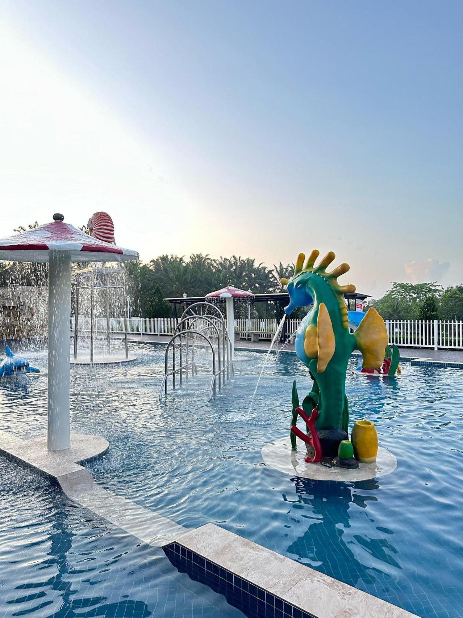 Savanna Hill Resort Ulu Tiram Exterior foto